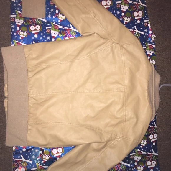 Leather jacket - Picture 5 of 5